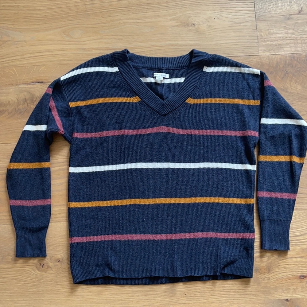 AMERICAN EAGLE OUTFITTERS blue navy striped sweater